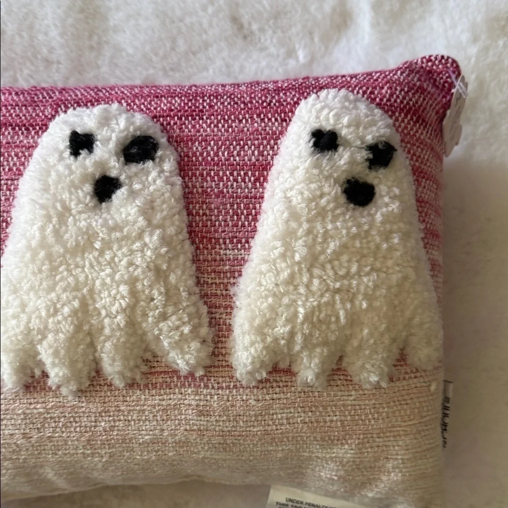 👻👻Goblin & ghoul Halloween pink ombre ghost pillow 👻👻